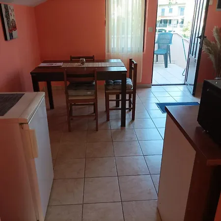 Luketa Apartament Podstrana