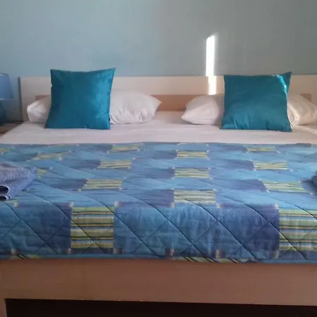 Luketa Apartament *