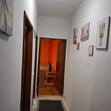 Luketa Podstrana