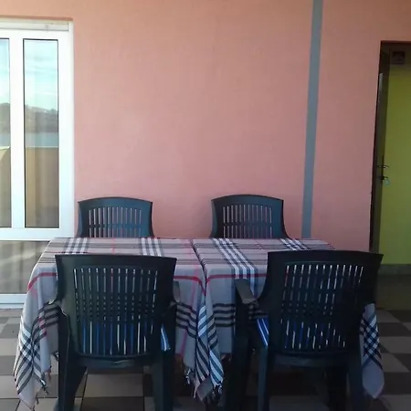Luketa Apartment